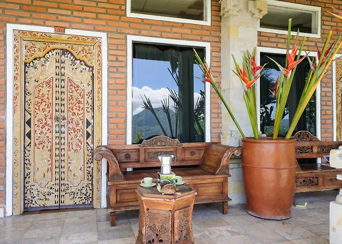 Hostal Backpackers @ Lakeview Kintamani