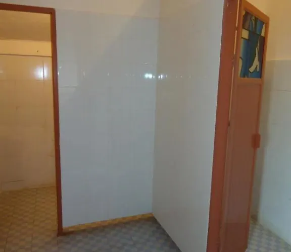 Hostal Backpackers @ Lakeview Kintamani